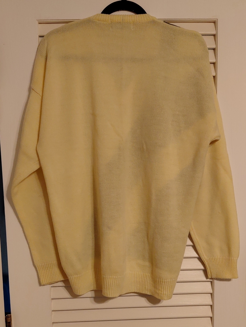 Vintage 1980s Aureus Size XL Yellow V-Neck Knit Pullover Sweater - Picture 4 of 6
